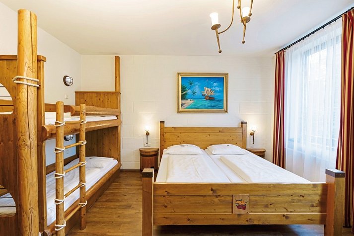 Heide Park Abenteuerhotel - Wohnbeispiel Piratenzimmer (Zimmercodierungen XB1 & XB2)