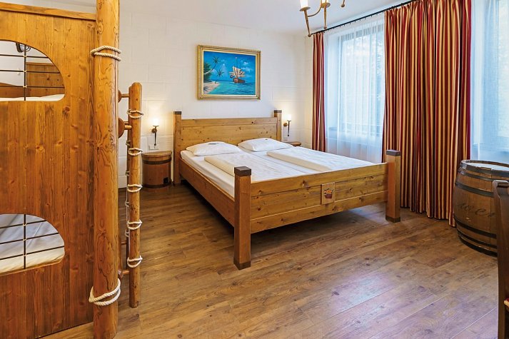 Heide Park Abenteuerhotel - Wohnbeispiel Piratenzimmer (Zimmercodierungen XB1 & XB2)