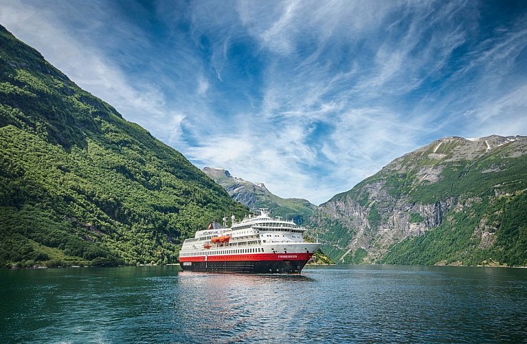 ADAC Special: Mit MS Finnmarken auf den Spuren der Postschiffroute