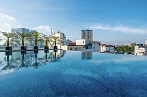 The Lapis Hotel