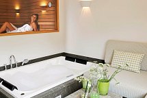 Benen-Diken-Hof - Wohnbeispiel Luxus Spa Suite (Zimmercodierung WU1)
