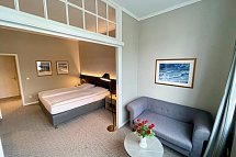 Kurhaus Hotel - Wohnbeispiel DZ Meerblick groß (Zimmercodierung D1M)