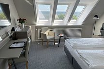 Kurhaus Hotel - Wohnbeispiel DZ Meerblick klein (Zimmercodierung DBM)