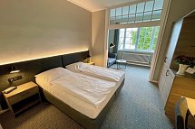 Kurhaus Hotel - Wohnbeispiel DZ Meerblick groß (Zimmercodierung D1M)