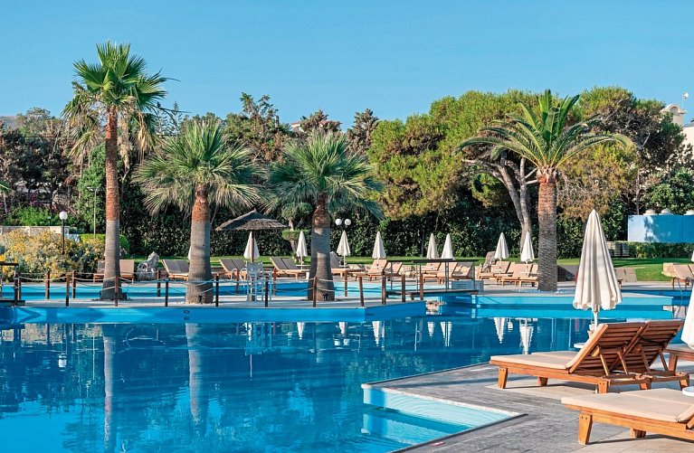 Aquila Rithymna Beach