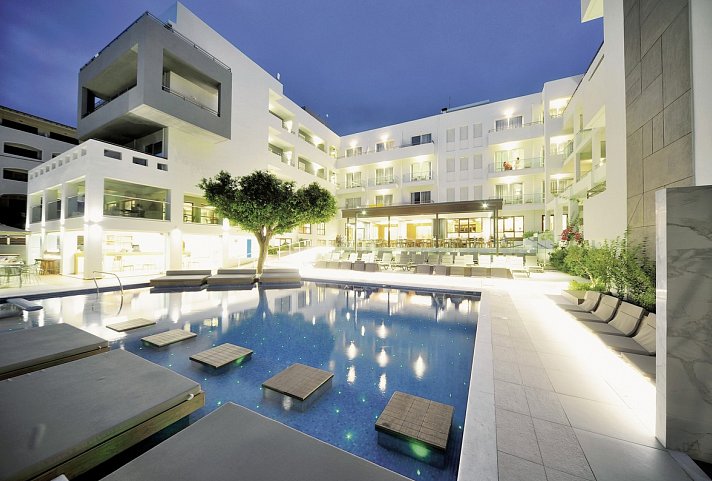 Atrium Ambiance