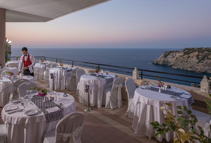 Athina Palace Resort&Spa