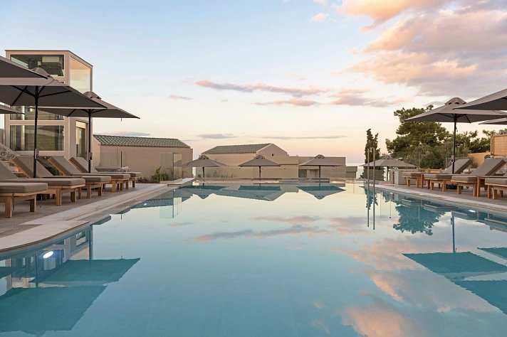 Galaxy Suites Boutique Resort