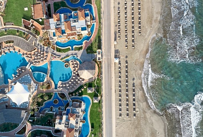 Atlantica Caldera Palace