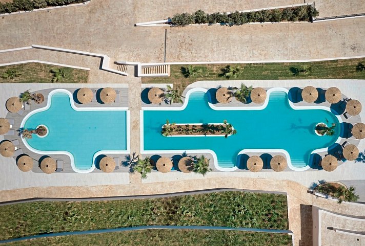 Oros Luxury Beach Resort