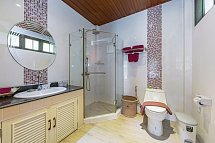 P.P. Erawan Palms Resort - Badbeispiel Superior Bungalow (Zimmercodierung BS1)