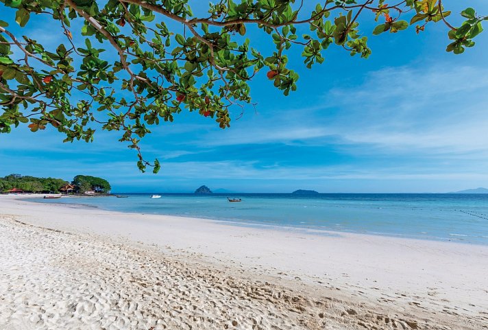 P.P. Erawan Palms Resort