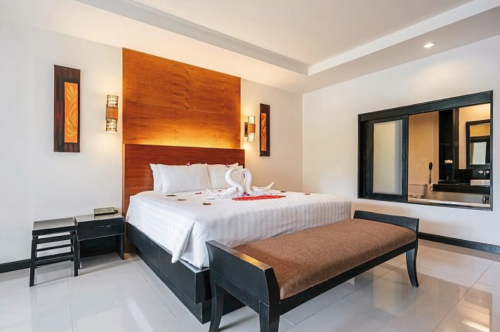 Horizon Karon Beach Resort & Spa