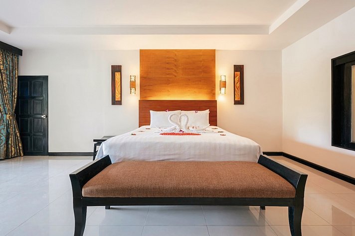 Horizon Karon Beach Resort & Spa