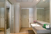 The Briza Beach Resort Khao Lak - Badbeispiel Deluxe Pool View (Zimmercodierung UDP)