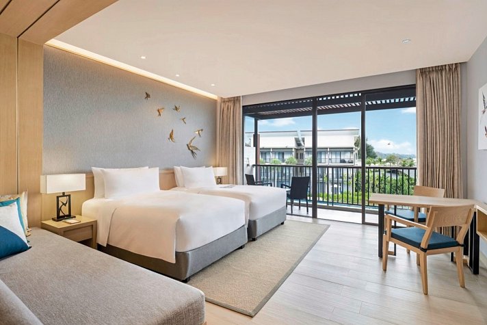 Le Méridien Khao Lak Resort & Spa