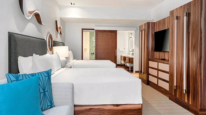 Hyatt Centric Waikiki Beach