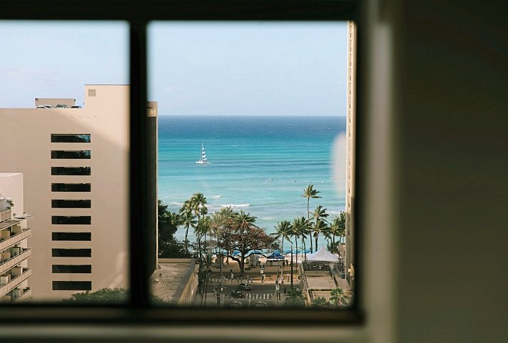 Vive Hotel Waikiki - Beispiel Ausblick Cosmopolitan Ocean View Queen (Zimmercodierung UBM)