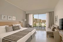 JAZ Elite Asteria - Wohnbeispiel Familienzimmer Deluxe Poolblick (Zimmercodierung FDP)