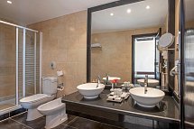 Fort Arabesque - The West Bay - Beispiel Bad Juniorsuite (Zimmercodierung JB1)