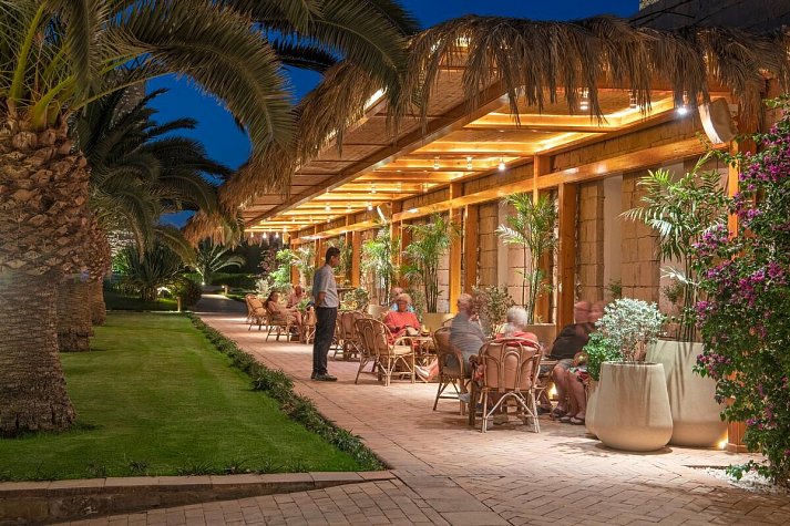 Fort Arabesque - The West Bay