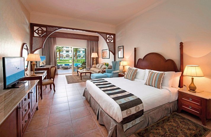 Baron Palace Sahl Hasheesh - Wohnbeispiel Suite Swim-Up (Zimmercodierung W1Q)