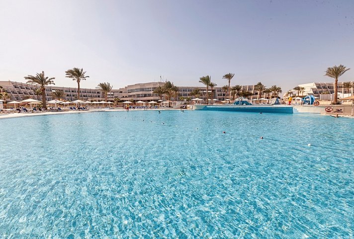 Pharaoh Azur Resort