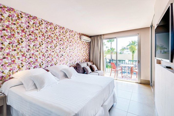 Occidental Ibiza