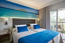 Invisa Cala Blanca - Wohnbeispiel Doppelzimmer Superior Meerblick (Zimmercodierung DSM)