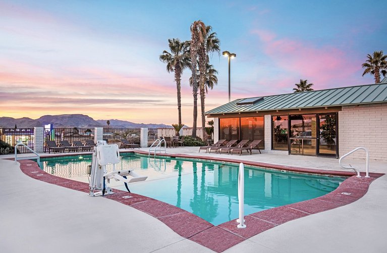 Best Western Plus King's Inn & Suites