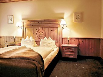 Bergresort Seefeld - Wohnbeispiel Doppelzimmer Bergblick (Zimmercodierung DB1)