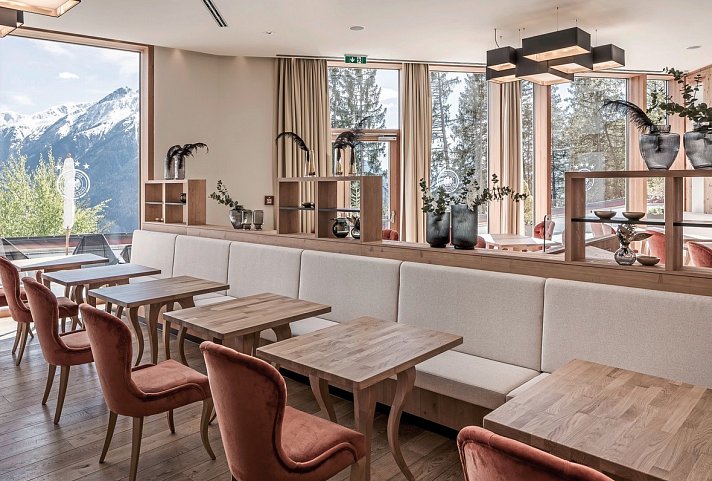 NIDUM Casual Luxury Hotel