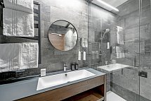Tyrolerhof - Beispiel Bad Doppelzimmer Ambiente (Zimmercodierung DF1)