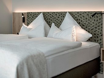 Krumers Alpin – Your Mountain Oasis - Wohnbeispiel Doppelzimmer (Zimmercodierung DB1)
