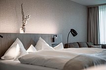 Krumers Alpin – Your Mountain Oasis - Wohnbeispiel Doppelzimmer Deluxe (Zimmercodierung DD1)