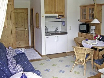 Schatzberg-Haus - Wohnbeispiel 2 Raum-Appartement (Zimmercodierung AB1)