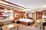 Berghof - Crystal Spa & Sports