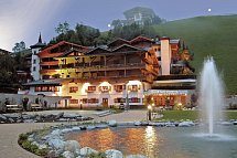 Berghof - Crystal Spa & Sports