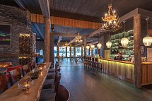 Wildnis unter dem Polarlicht - Inari - Wilderness Hotel Inari, Lobbybar
