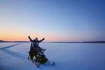 Wildnis unter dem Polarlicht - Muotka - Schneemobil-Safari