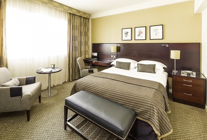 Pomme d'Or Hotel - Wohnbeispiel Doppelzimmer Executive (Zimmercodierung DT1)