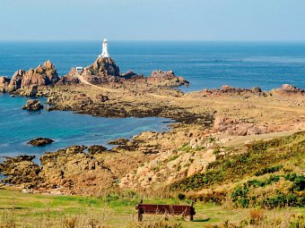 Liebliches Inselparadies Jersey - Leuchtturm von La Corbière