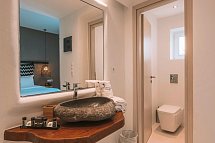 My Mykonos Hotel - Badbeispiel Doppelzimmer Landblick (Zimmercodierung DBL)