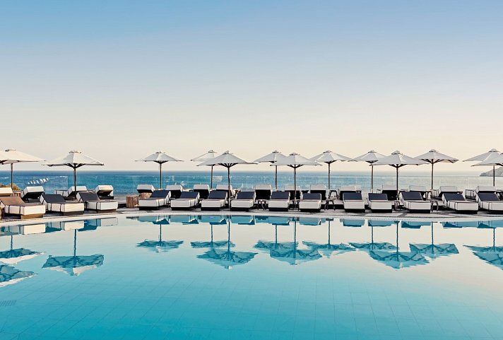 Myconian Imperial Resort