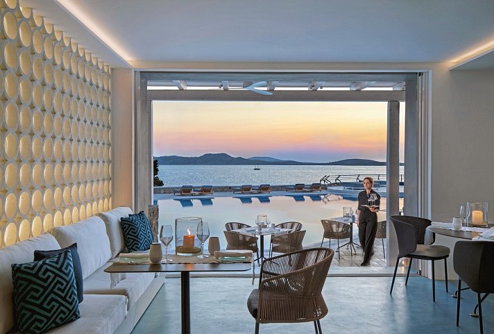 Mykonos Grand Hotel & Resort - Nama Restaurant
