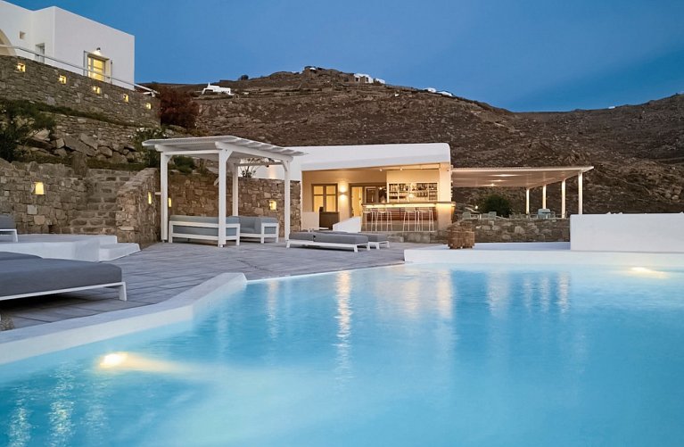 Epic Blue Luxury Hotel Suites & Villas Mykonos