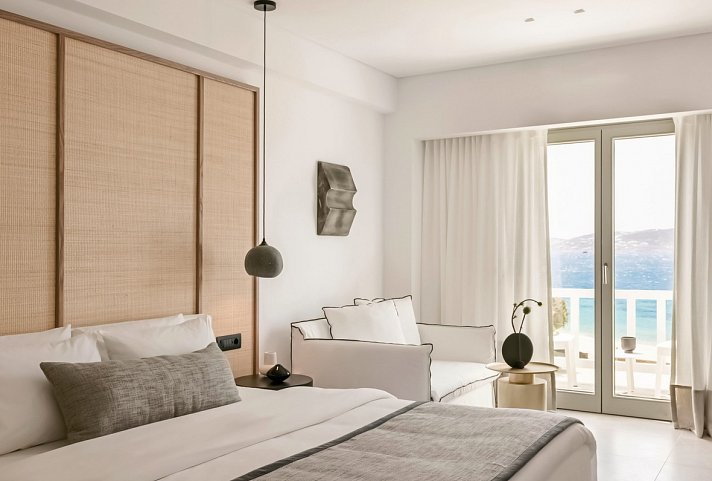 Grace Mykonos - Wohnbeispiel Doppelzimmer Deluxe Meerblick (Zimmercodierung DDM)