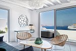 Kouros Hotel & Suites