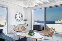 Kouros Hotel & Suites - Wohnbsp. Suite Deluxe Meerblick mit Außenjacuzzi (Zimmercodierung WD1)