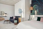 Kouros Hotel & Suites